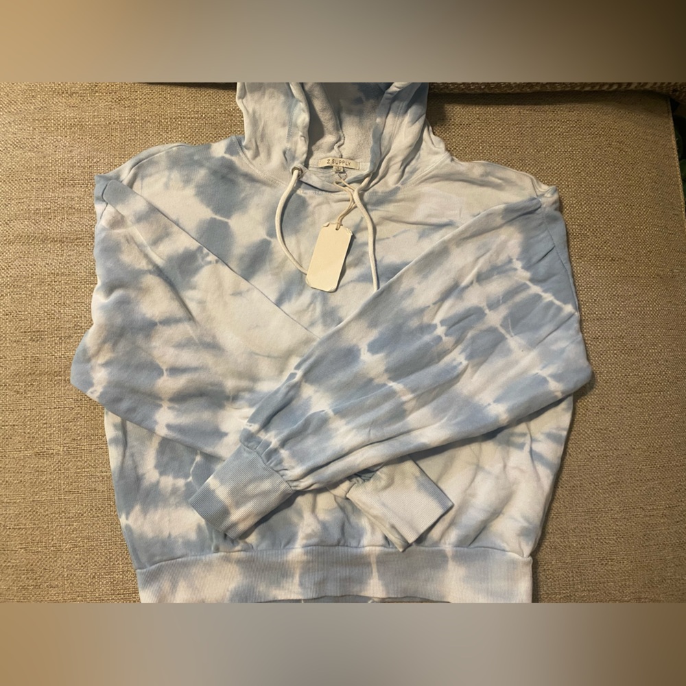 Z supply blue tie dye sweatshirt - Picture 3 of 3